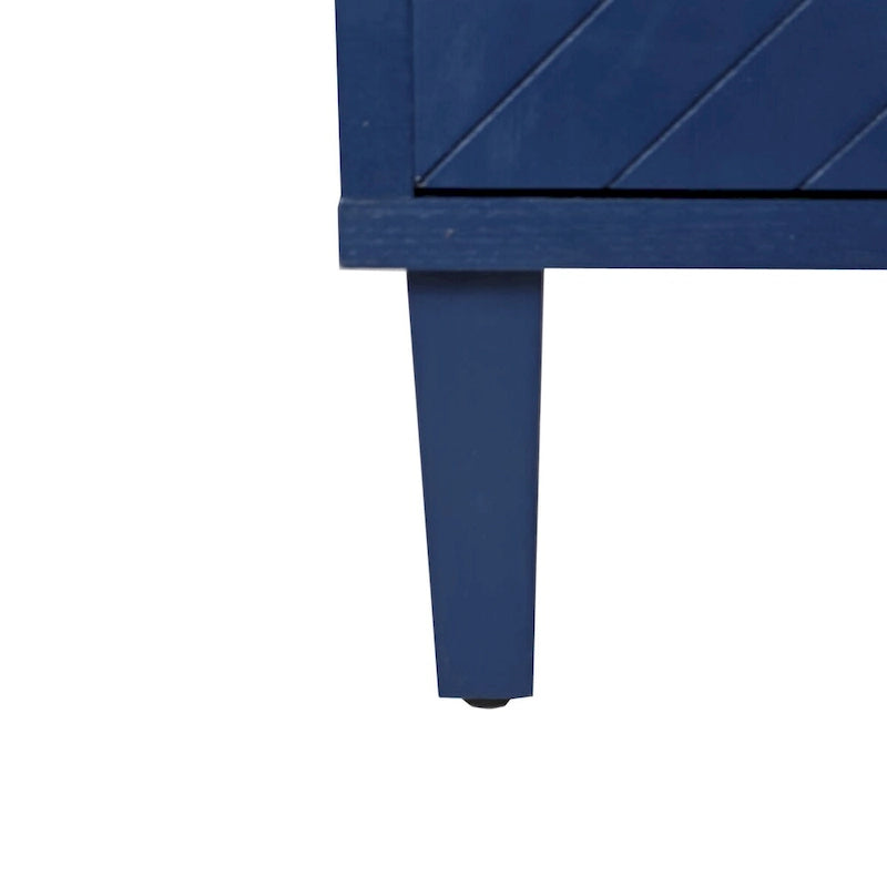 Čtyřdveřová úložná skříňka
